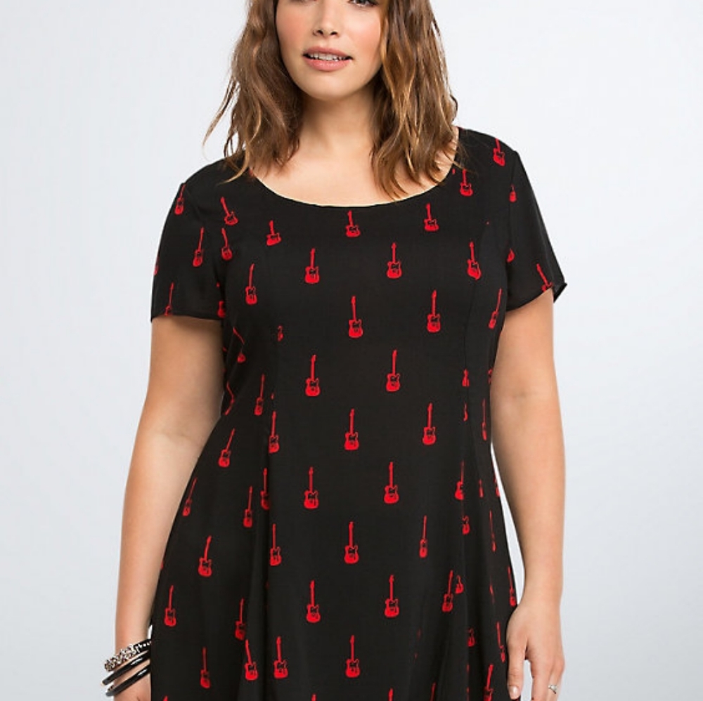 NWT Torrid guitar pattern chalis tunic